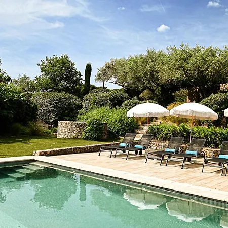 Aparthotel De L'oumede 4*