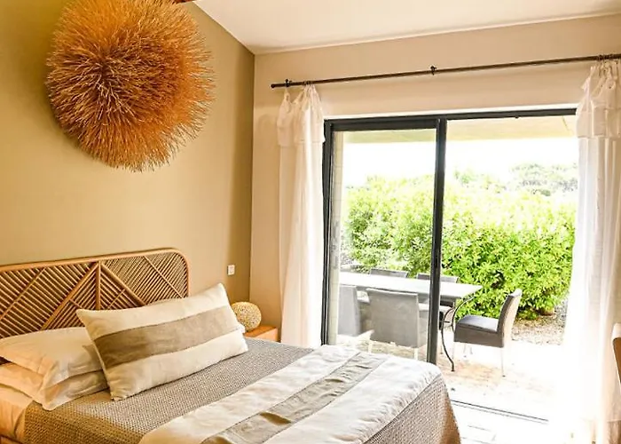 Aparthotel De L'oumede 4*
