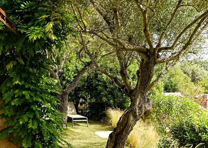 De L'oumede Aparthotel 4*